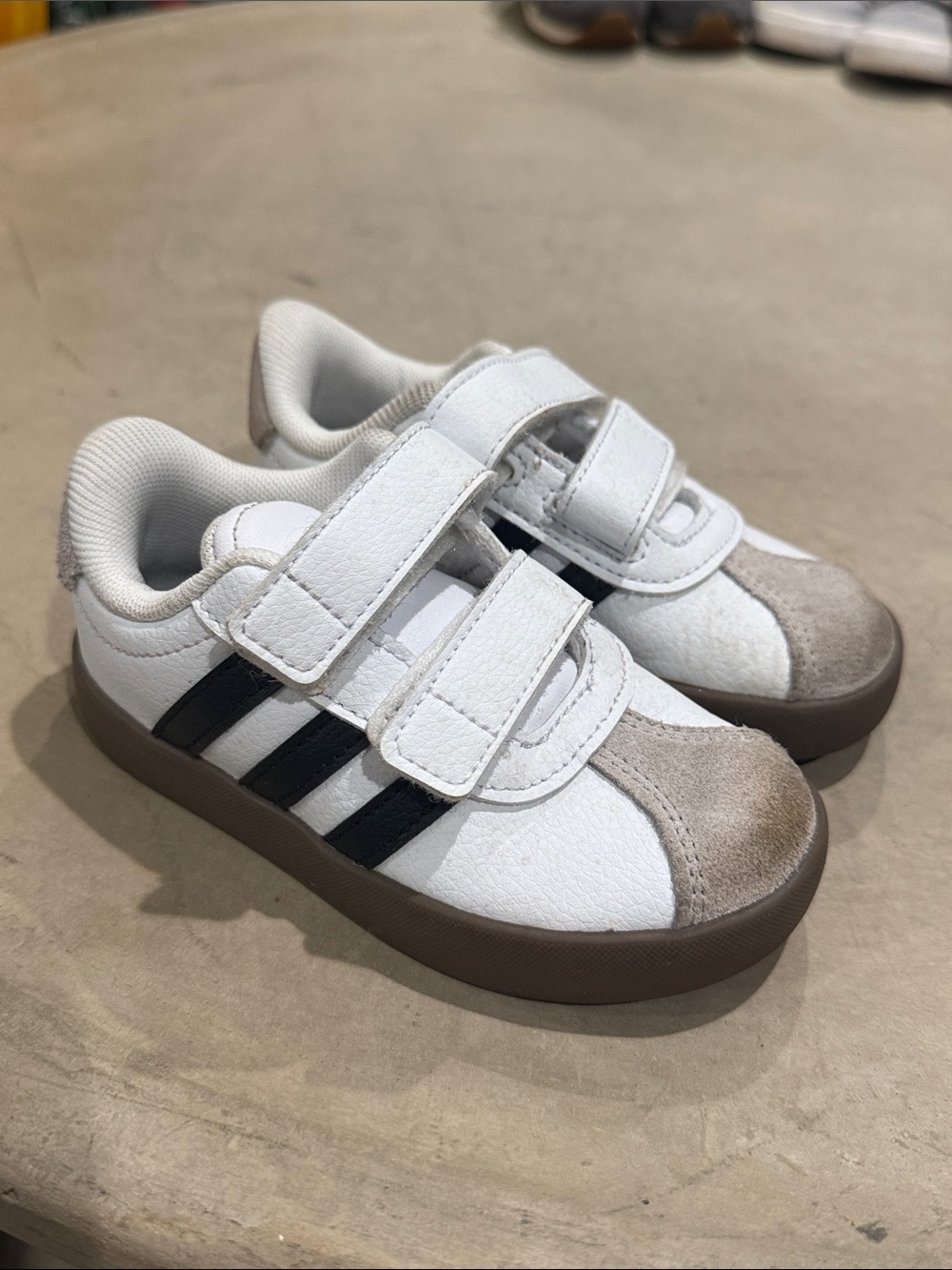 Adidas Toddler VL COURT 3.0 Sneakers Size 7US